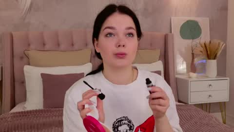 Snapshot of nikaflowers chatting on 5, 6, 2026 Nika online show from 5, 6, 2026