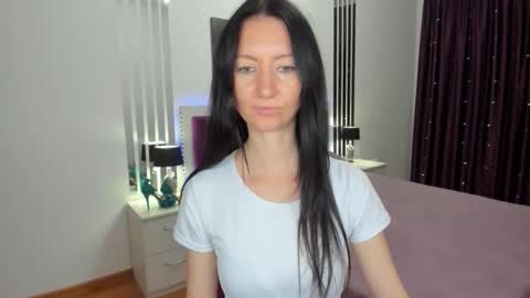 NikaLewis online show from 17, 10, 2025