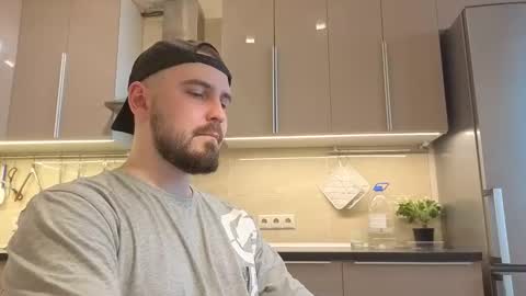 Snapshot of nikbusiness chatting on 5, 11, 2025 Nick online show from 5, 11, 2025