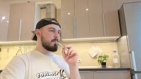 Snapshot of nikbusiness chatting on 12, 11, 2025 Nick online show from 12, 11, 2025