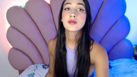 Snapshot of nikibrice chatting on 24, 1, 2025 online show from 24, 1, 2025