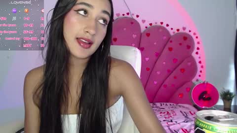 Snapshot of nikibrice chatting on 16, 2, 2025 online show from 16, 2, 2025