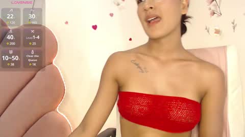 Snapshot of nikibrice chatting on 7, 3, 2025 online show from 7, 3, 2025