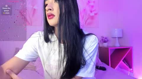 Snapshot of nikibrice chatting on 11, 10, 2025 online show from 11, 10, 2025