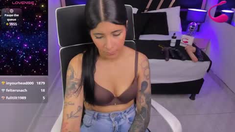 Snapshot of nikibryce_ chatting on 9, 2, 2025 Niki online show from 9, 2, 2025