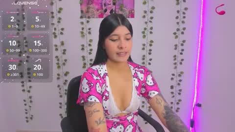 Snapshot of nikibryce_ chatting on 23, 9, 2025 Niki online show from 23, 9, 2025