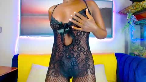 Snapshot of nikita_mimi chatting on 19, 10, 2025 Nikita online show from 19, 10, 2025