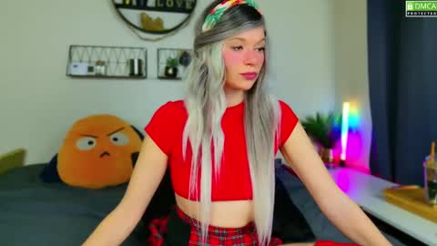 Snapshot of nikki_goldberg chatting on 11, 12, 2024 Kitty Chatte online show from 11, 12, 2024