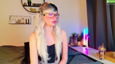 Snapshot of nikki_goldberg chatting on 16, 2, 2025 Kitty Chatte online show from 16, 2, 2025