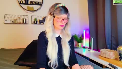 Snapshot of nikki_goldberg chatting on 19, 2, 2025 Kitty Chatte online show from 19, 2, 2025
