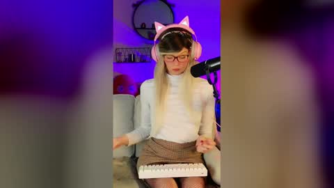 Kitty Chatte online show from 25, 3, 2026