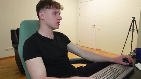 nikki online show from 4, 4, 2026