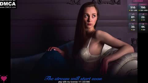 Snapshot of nikki_maks chatting on 14, 10, 2025 The next broadcast will be on at 900 UTC3 online show from 14, 10, 2025