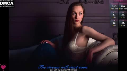 Snapshot of nikki_maks chatting on 15, 10, 2025 The next broadcast will be on at 900 UTC3 online show from 15, 10, 2025