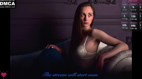 Snapshot of nikki_maks chatting on 7, 11, 2025 The next broadcast will be on at 900 UTC3 online show from 7, 11, 2025