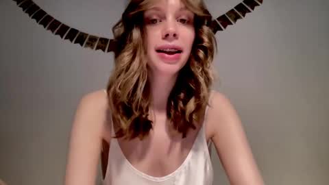 Nikki online show from 27, 12, 2024