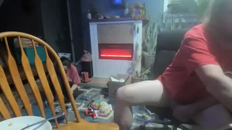 Snapshot of nikkiandtony chatting on 28, 2, 2025 nikkiandtony online show from 28, 2, 2025