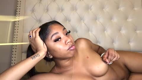 NikkiB online show from 12, 2, 2025