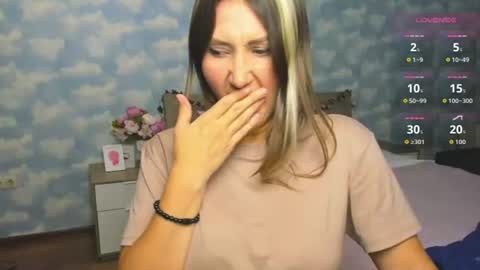 nikkikiss___ online show from 10, 7, 2026