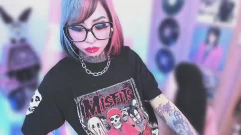 Nikki Ramone   online show from 3, 12, 2025