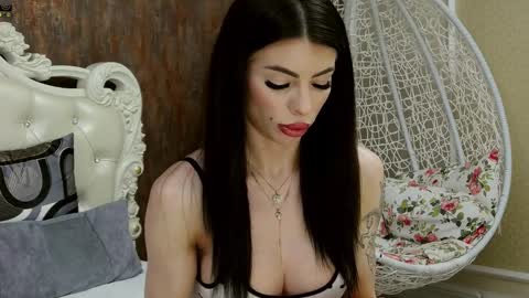 Nikky online show from 6, 3, 2025