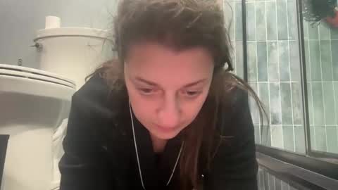 nikkisnow1 online show from 26, 11, 2025