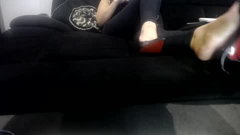 Snapshot of nikkkibabyyyy chatting on 16, 11, 2025 Niquita Sparkles online show from 16, 11, 2025