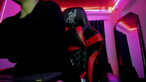   online show from 1, 5, 2026