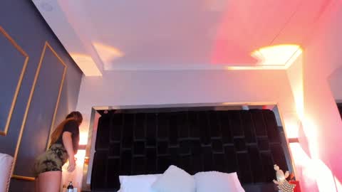     online show from 20, 1, 2025