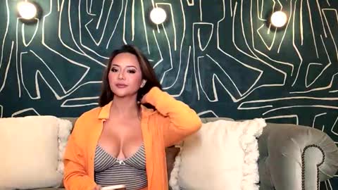 Nikki online show from 23, 11, 2025