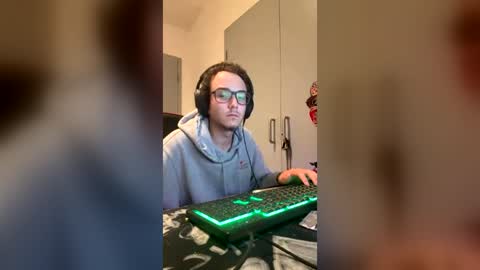 nikol296893 online show from 2, 8, 2026