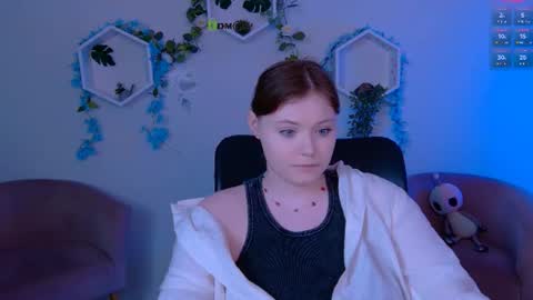 Snapshot of nikol_kitt chatting on 23, 6, 2026 Little Niko Help me reach my goals online show from 23, 6, 2026