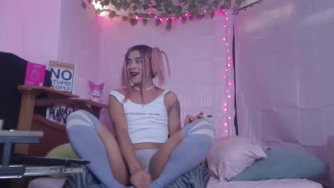 Snapshot of nikol_twink02 chatting on 23, 5, 2026 nikol_twink02 online show from 23, 5, 2026