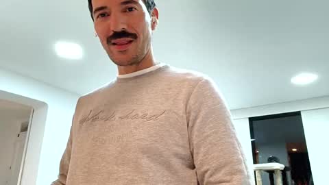 Nikolaj costeer online show from 25, 12, 2024