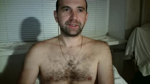 nikolas_vaz online show from 17, 12, 2024