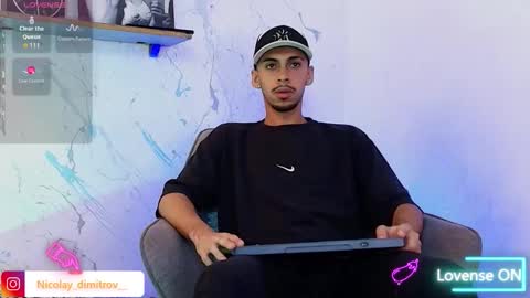 Snapshot of nikolay_dimitrov chatting on 23, 10, 2025 online show from 23, 10, 2025