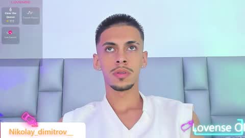 Snapshot of nikolay_dimitrov chatting on 31, 10, 2025 online show from 31, 10, 2025