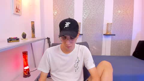    online show from 3, 12, 2025