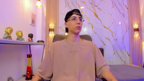    online show from 21, 4, 2026