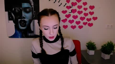 Snapshot of nikonara_ chatting on 13, 1, 2025 nikonara_ online show from 13, 1, 2025