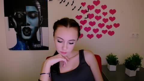 Snapshot of nikonara_ chatting on 13, 1, 2025 nikonara_ online show from 13, 1, 2025