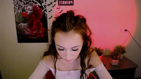 Snapshot of nikonara_ chatting on 2, 3, 2025 nikonara_ online show from 2, 3, 2025