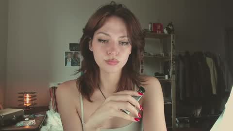Snapshot of niky_jess chatting on 9, 6, 2026 Veronica online show from 9, 6, 2026