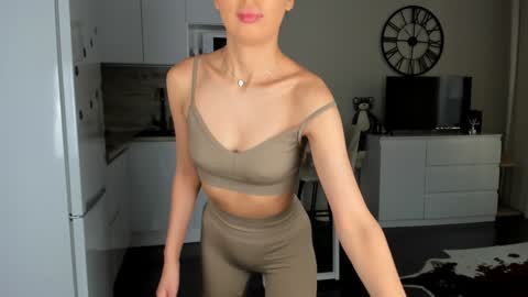 Bella online show from 21, 1, 2025