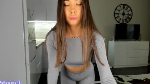 Bella online show from 13, 2, 2025