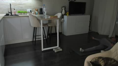 Bella online show from 15, 9, 2025