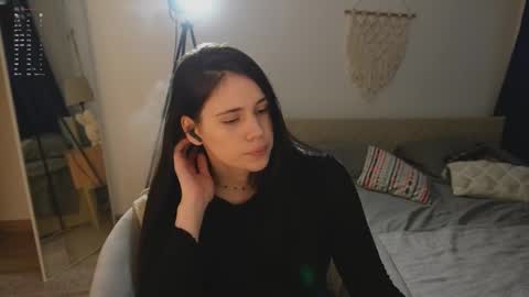 Snapshot of nimfaheart chatting on 18, 11, 2025 Jennet online show from 18, 11, 2025