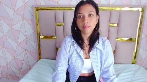 Nina Carther online show from 16, 4, 2026