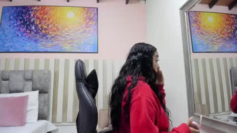 nina_glow_ online show from 30, 5, 2026