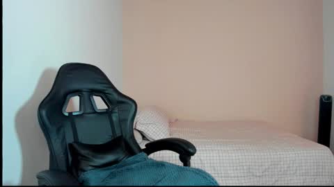  Nina  online show from 4, 3, 2026